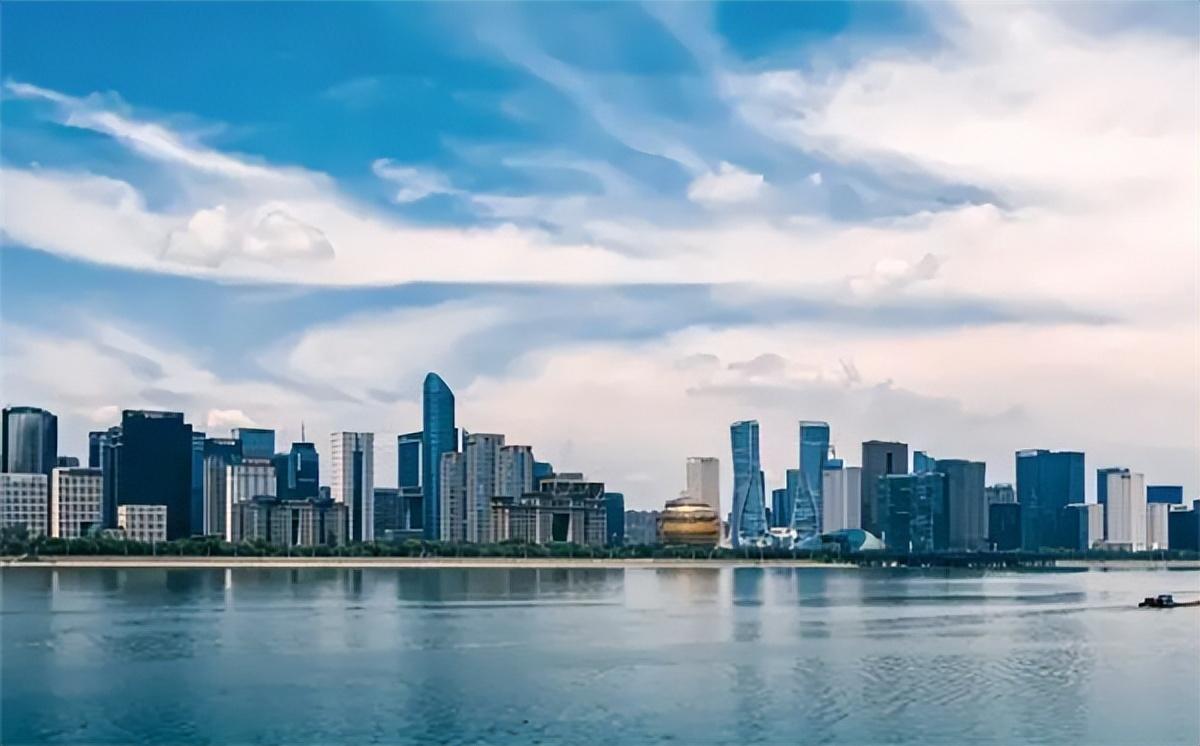 大力推進(jìn)智慧城市化建設(shè)，杭州朝“全國數(shù)字經(jīng)濟(jì)第一城”目標(biāo)奮進(jìn)